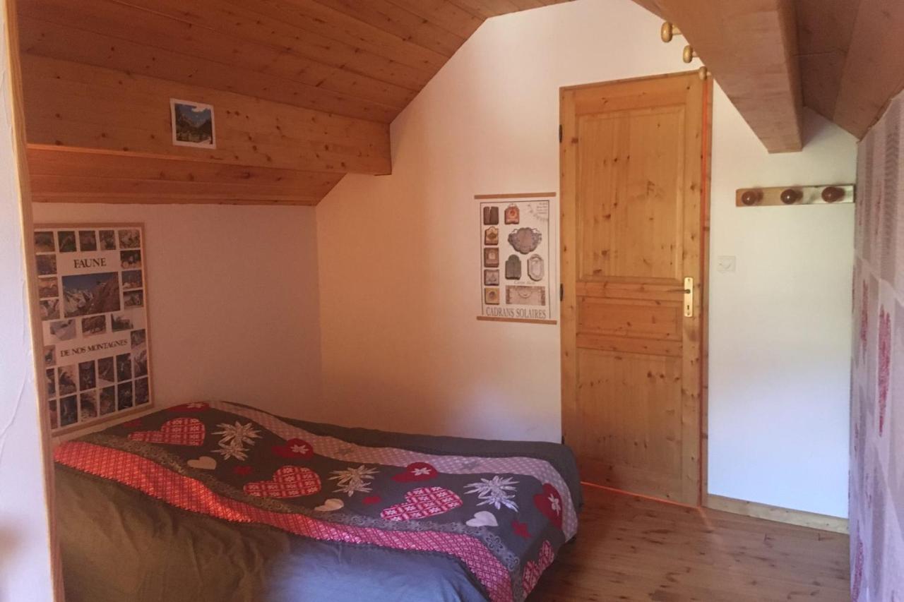 Le Cubet Hameau Des Chazals Nevache Hautes Alpes Exterior foto